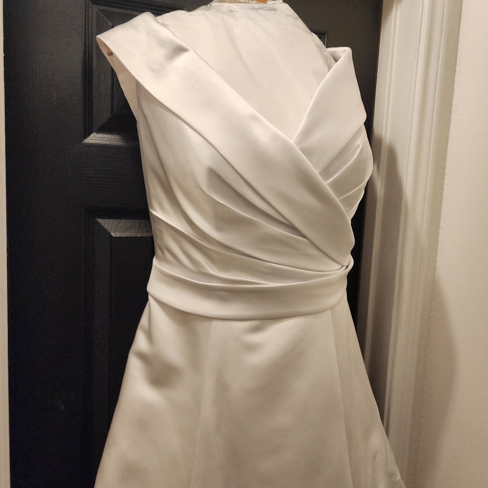Oleg Cassini White Wedding Dress